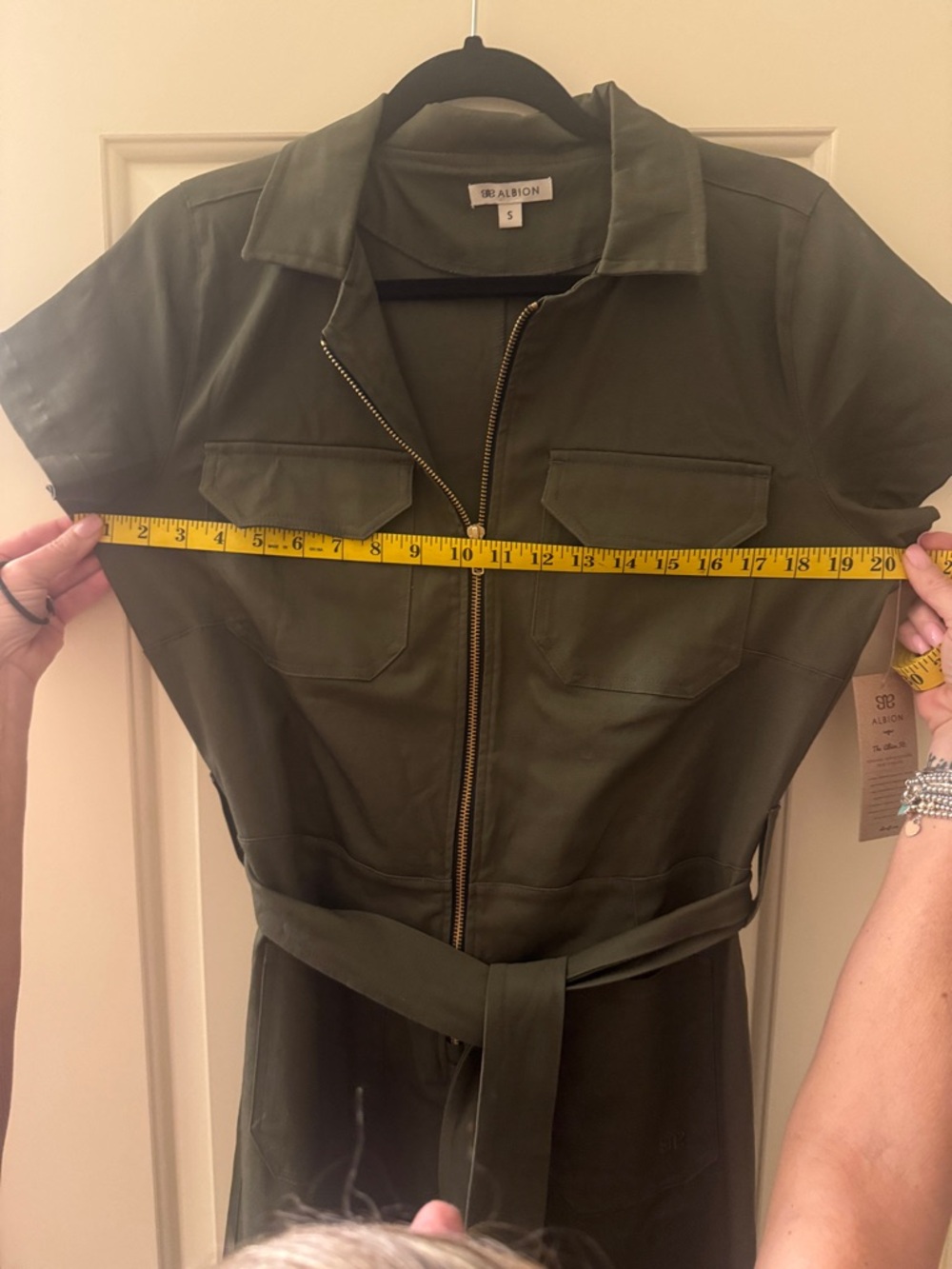 Short-Sleeve Olive Green Utility Jumpsuit with Front Zip - Picture 10 of 11